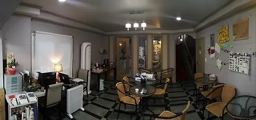 Hotel Remnant Guesthouse - Hostel