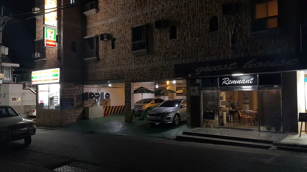 Remnant Guesthouse - Hostel Ulsan
